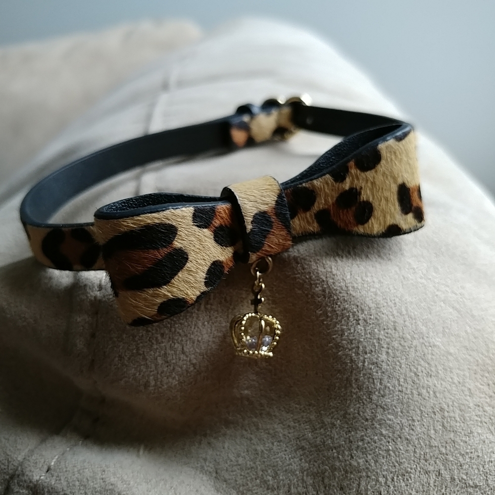 RoseMarie Seoir (Syrup) leopard print collar choker necklace with bow